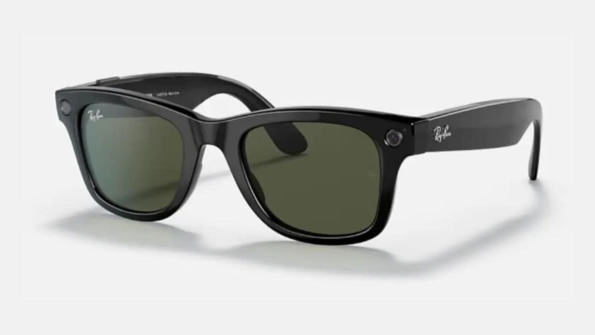 Facebook Ray-Ban Smart Glasses Bring Cameras, Speakers, Privacy Concerns, But No AR