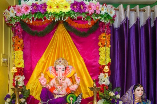 The Maharashtra tourism department is also offering guided tours of Ganpati pandals for travellers around Mumbai and Pune till September 9.(Representative image: Shutterstock)

