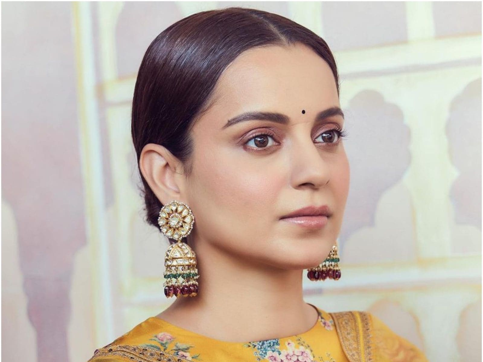 Kangana Says People Need To Quit Watching Hollywood Films To Make An  'Atmanirbhar Bharat'