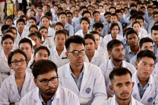 A committee will be formed to ensure that medical education courses are prepared in Hindi as well (Representative image)