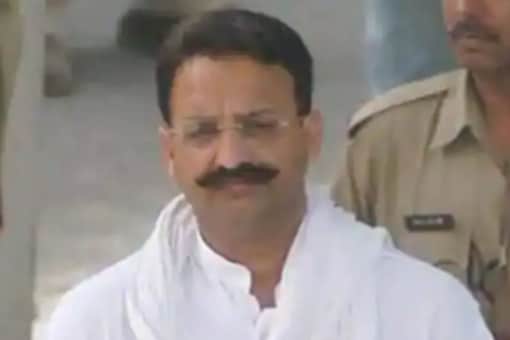 Don Mukhtar Ansari is a top name among the 'bahubalis' or strongmen, and enjoys massive clout in the Purvanchal region of Uttar Pradesh. He is expected to contest from behind bars. (Image: News18/File)