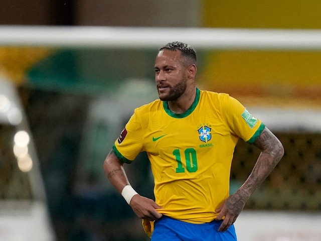Neymar's Brazil Teammates Urge Him to Continue at National Team