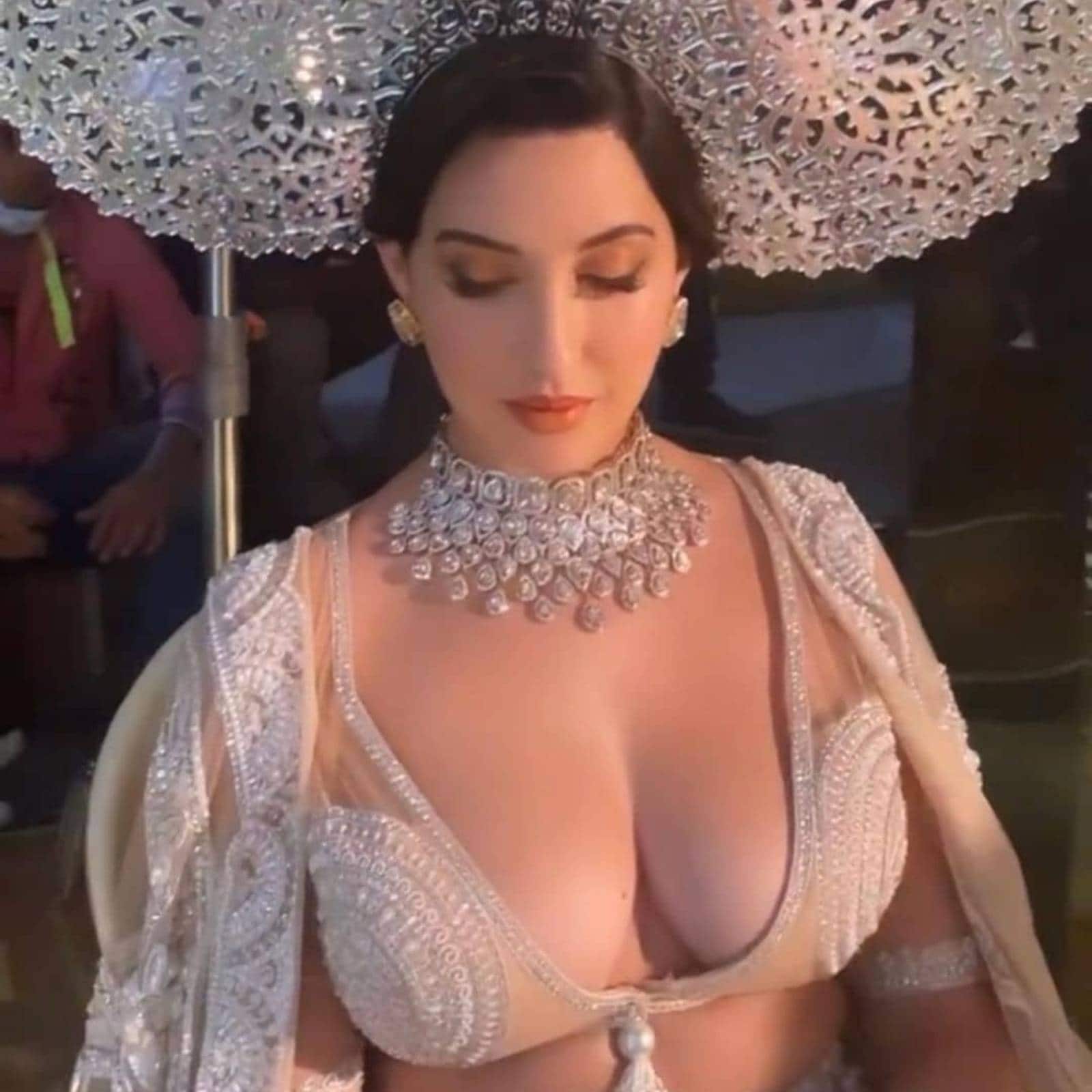 Nora Fatehi Hot Xx Video With Cum - Happy Birthday Nora Fatehi: Scorching Hot Photos of the 'Dancing Queen'  That'll Make You Go 'Haaye Garmi' - News18