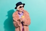 Quick Emergency Support To Effortless Charging: What You Should Be Looking for While Buying A Phone for Elderly