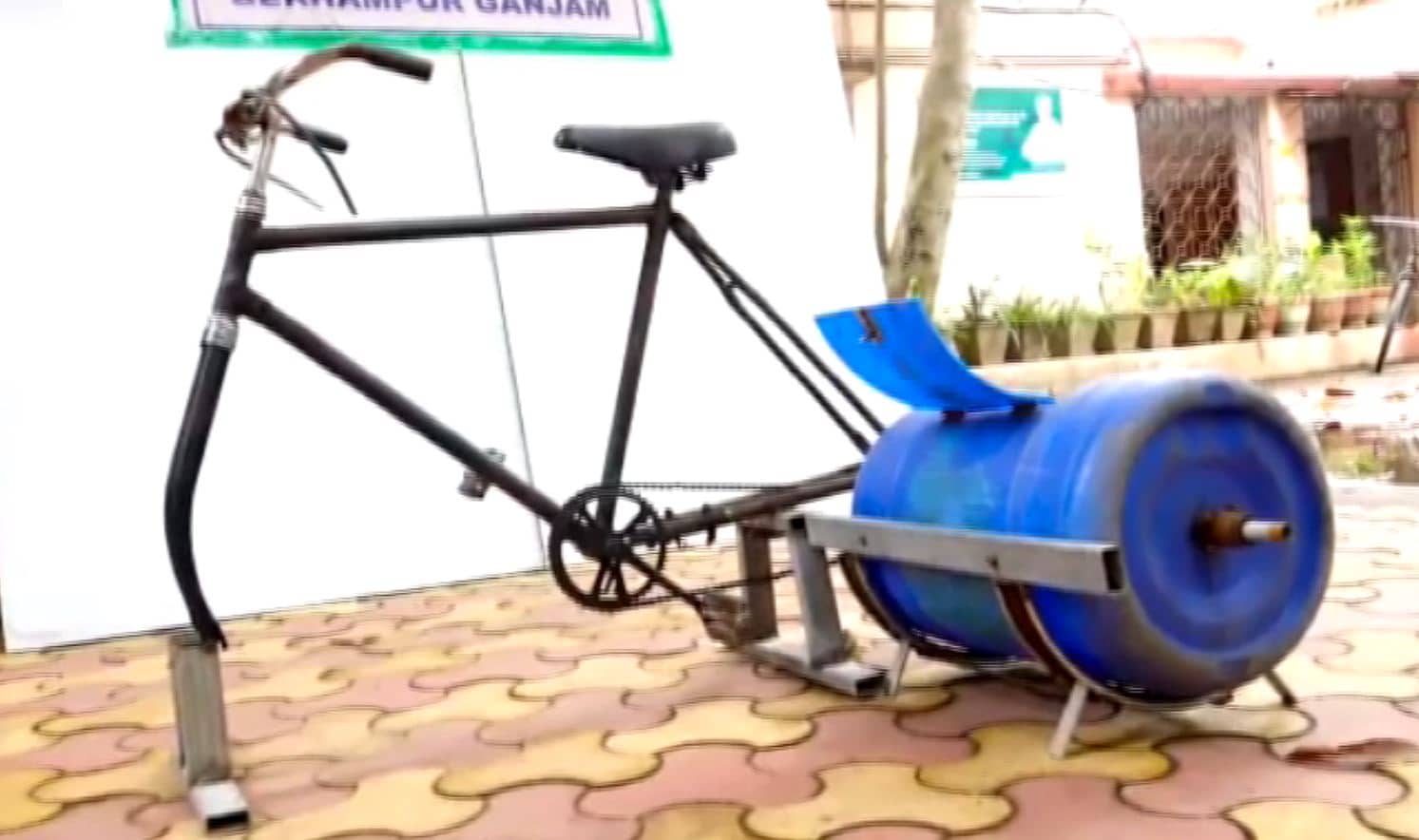 Odisha Student's Washing Machine Runs Without Electricity and Burns