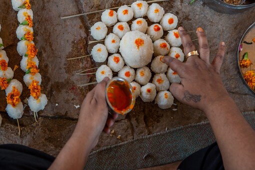. The day will also mark the second day of Shraadh, the period when Hindu devotees pay their respects to their ancestors.(Representational Image: Shutterstock)