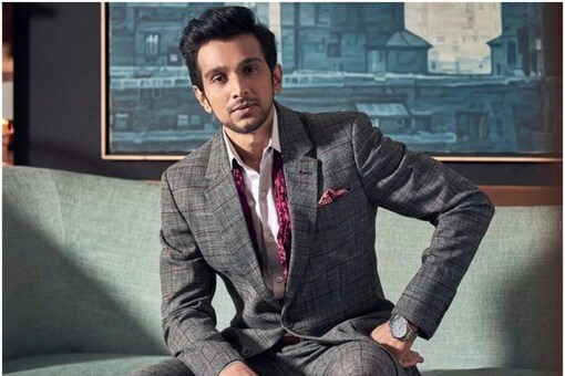 Pratik Gandhi, who starred in Scam 1992: The Harshad Mehta Story, makes his Bollywood debut in Bhavai.