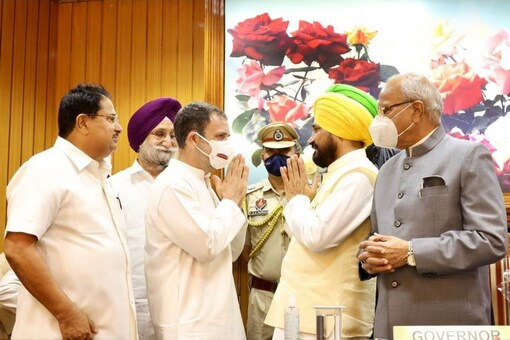 Punjab CM Charanjit Singh Channi was supposed to meet a few senior Congress leaders in Delhi. (News18)