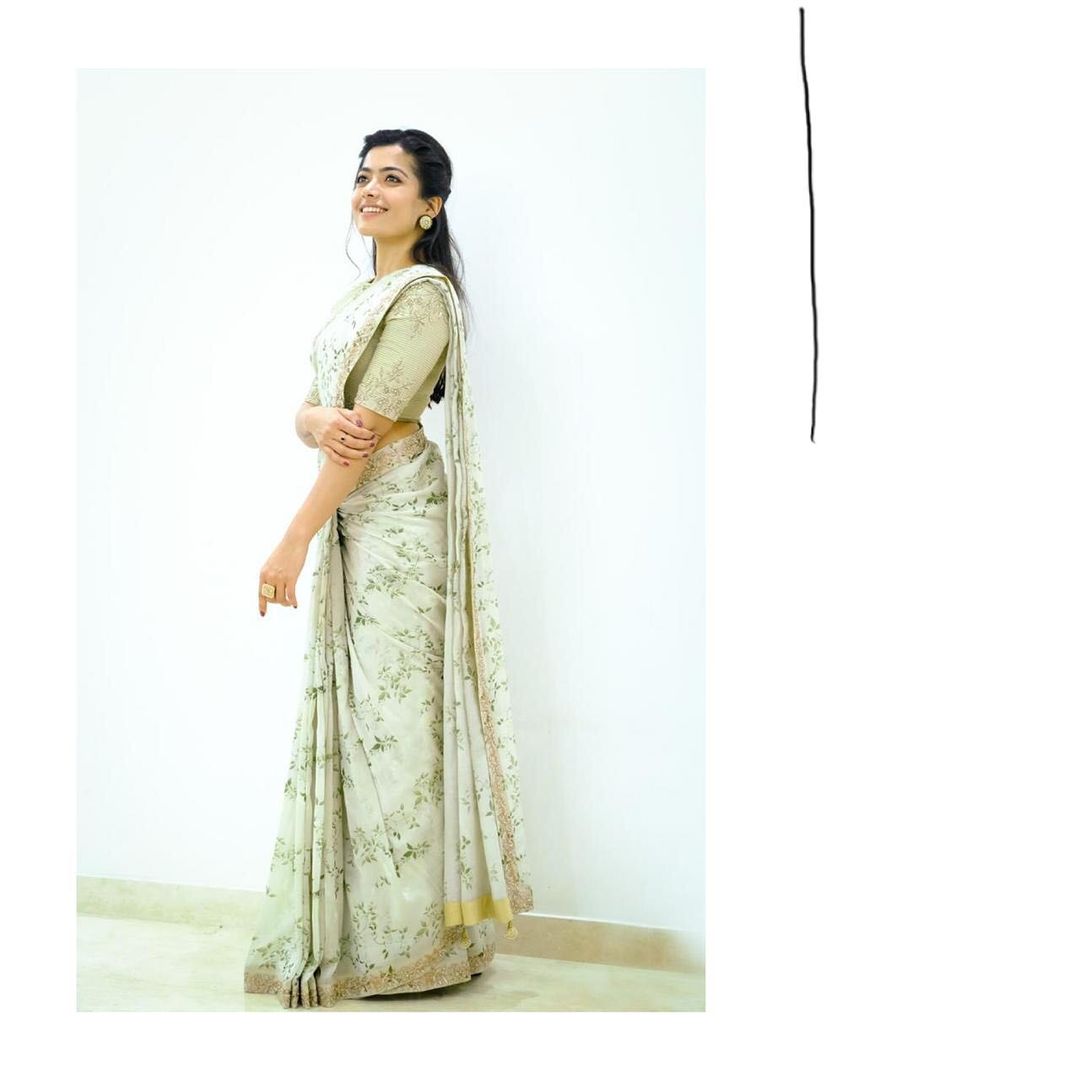 Rashmika Mandanna looks elegant in the floral saree. 