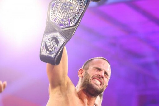 Roderick Strong won the WWE NXT cruiserweight championship. (WWE Photo)