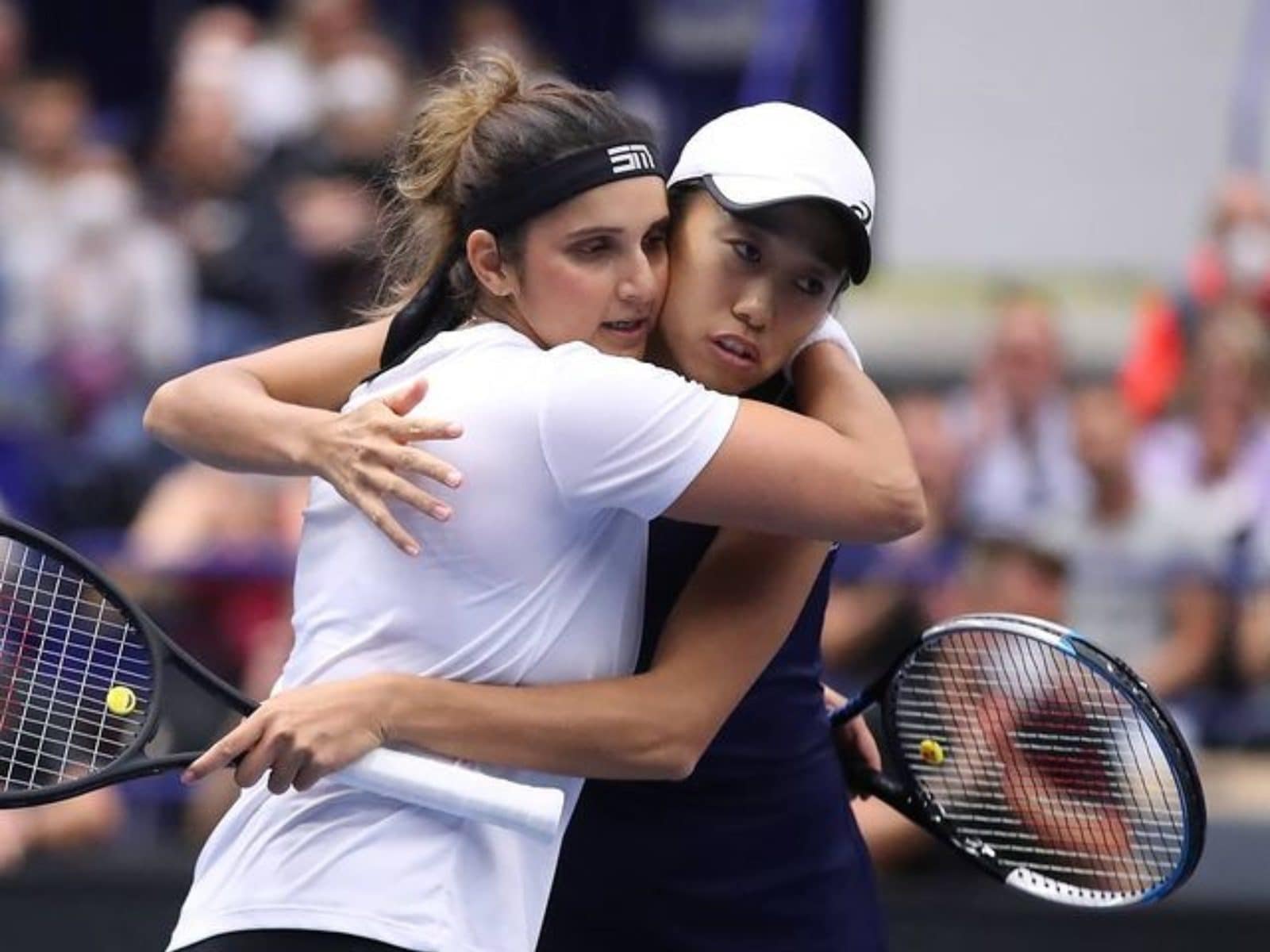 Sania Mirza Earns Shot at First Title in 2021, Reaches Ostrava Final with  Shuai Zhang - News18