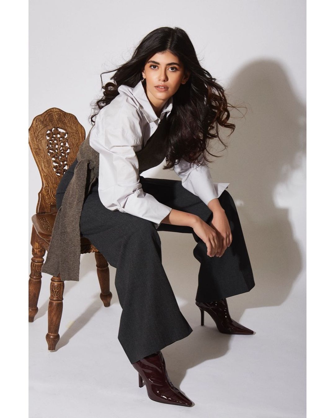 Sanjana Sanghi looks powerful in the pantsuit.