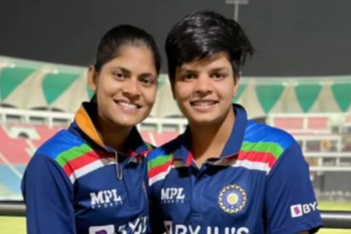 India's Shafali Verma and Radha Yadav Sign for Sydney Sixers in WBBL