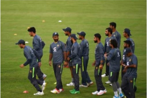Pakistan team in practice session 