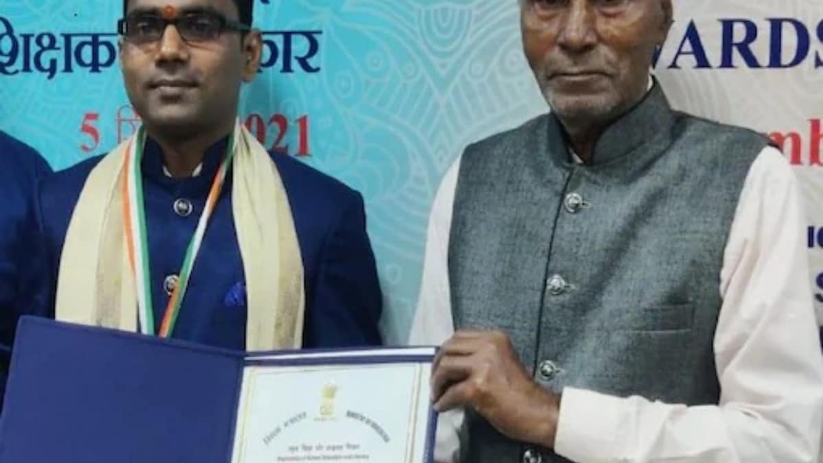 Madhya Pradesh Teacher Shakti Patel Receives National Teachers Award 2021