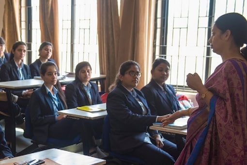 UP govt to hire more primary teachers to maintain student teacher ratio. (Representational Image)