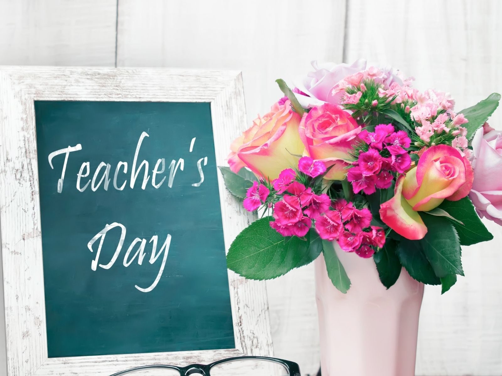 Happy Teachers' Day 2021: Wishes, Images, and Quotes to Share with your  Teachers