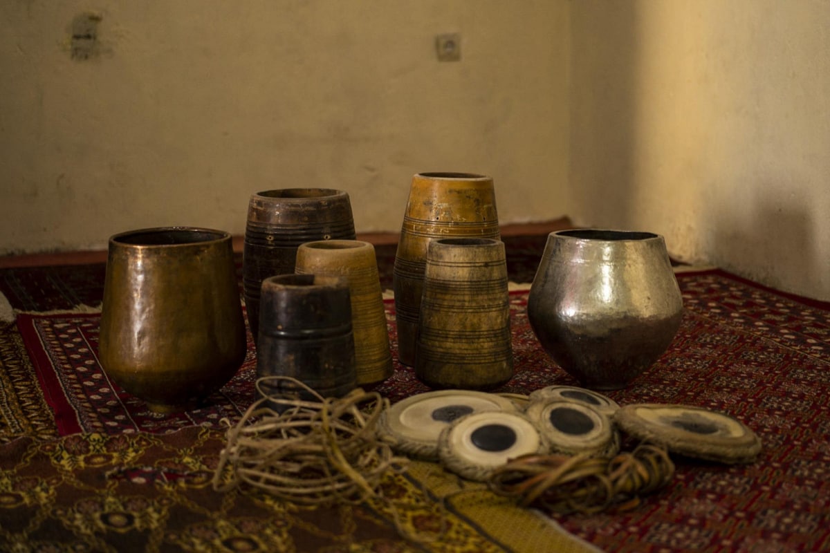 In Photos: Thriving Afghan Music Scene Begins to Go Quite Under Taliban ...