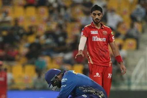 Saurabh Tiwary after being hit by Arshdeep Singh.