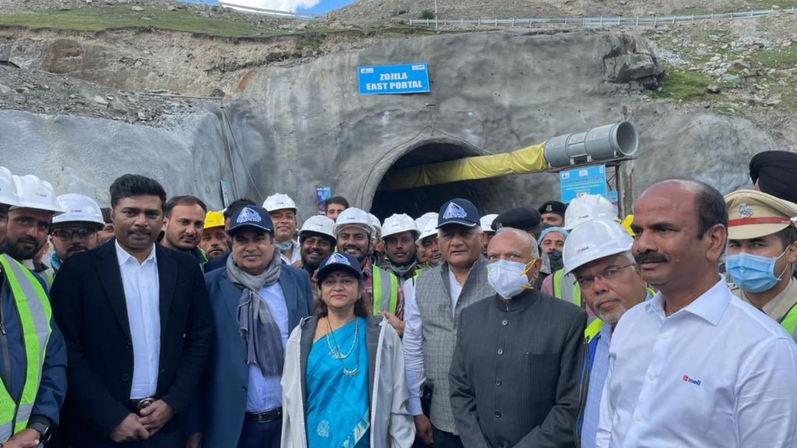 Travel Between Jammu and Srinagar in Three Hours in Next Two Years