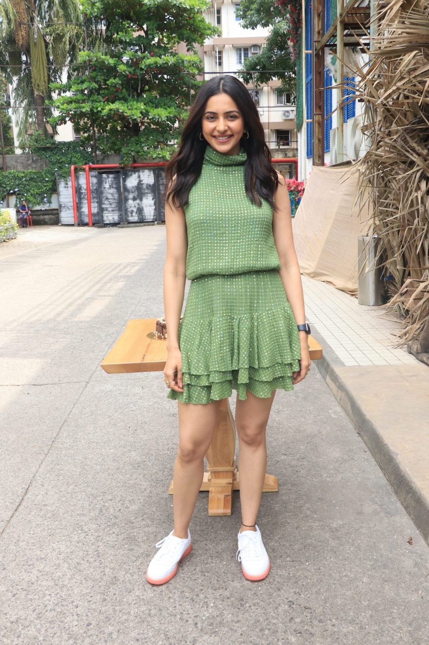 Rakul Preet Singh's Off-duty Looks Include Pretty Floral Dresses, Chic Crop  Tops And Elegant Kurtas