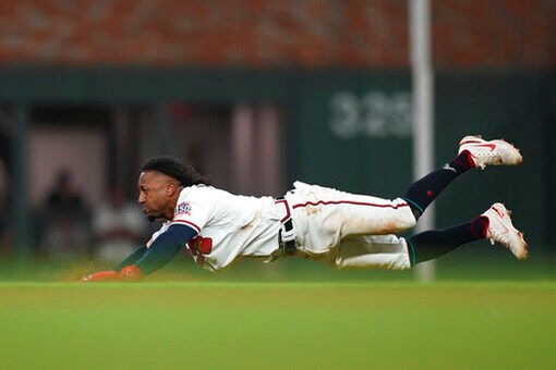 LEADING OFF: ALCS Resumes At Fenway, NLCS Shifts To LA