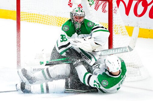 Chris Tierney Scores Twice, Senators Beat Stars 3-2