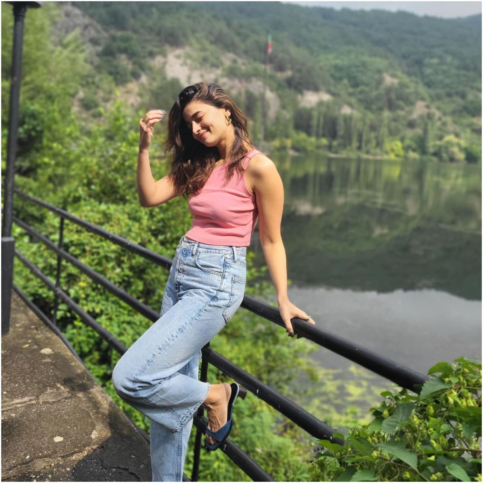 Alia Bhatt's latest outing makes denin-on-denim look good; how to ace the  combination