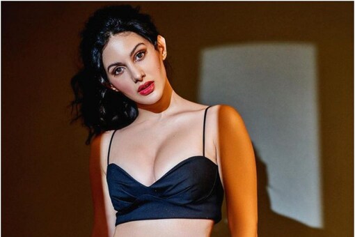 Amyra Dastur's Workout Mode is All the Inspiration You Need Amyra Dastur's Workout Mode is All the Inspiration You Need