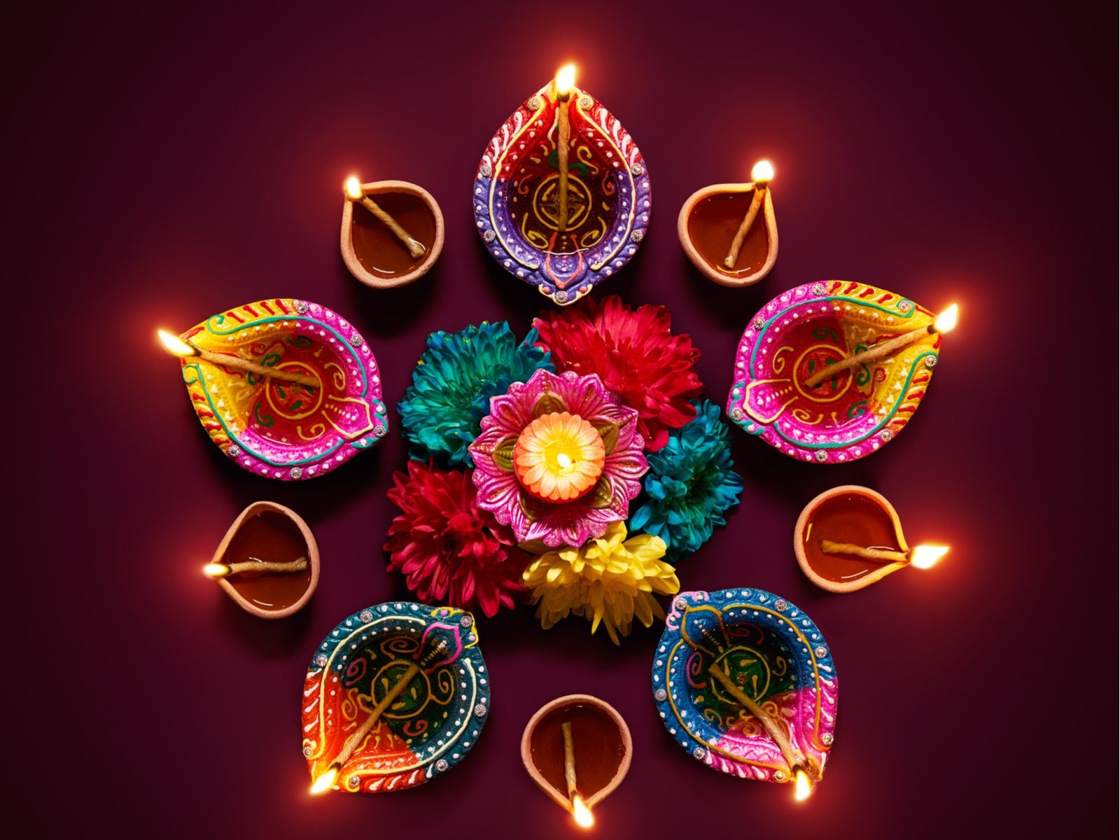 Diwali 2021: Know the Significance of 13 Diyas Used on Dhanteras