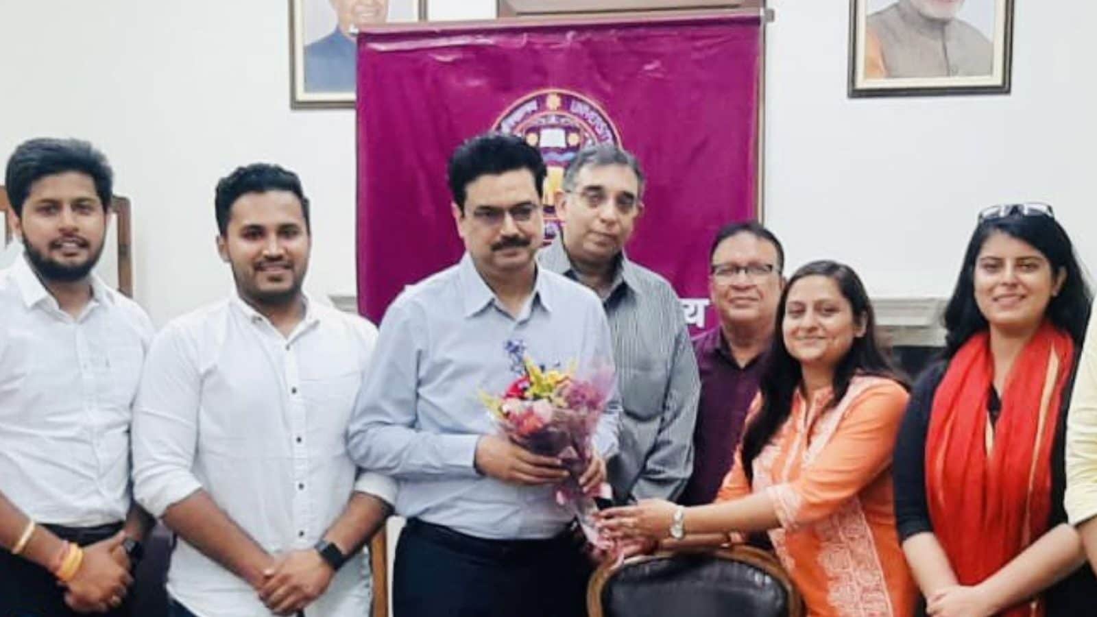 Yogesh Singh Takes Charge as Vice-Chancellor of Delhi University ...