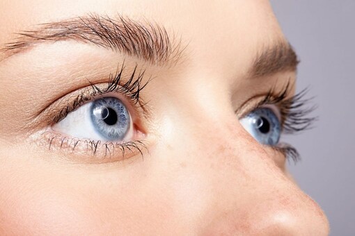 Long Hours Infront Of Screen Is Damaging Eyesight? Improve Your Eye Health With These Ayurvedic Tips