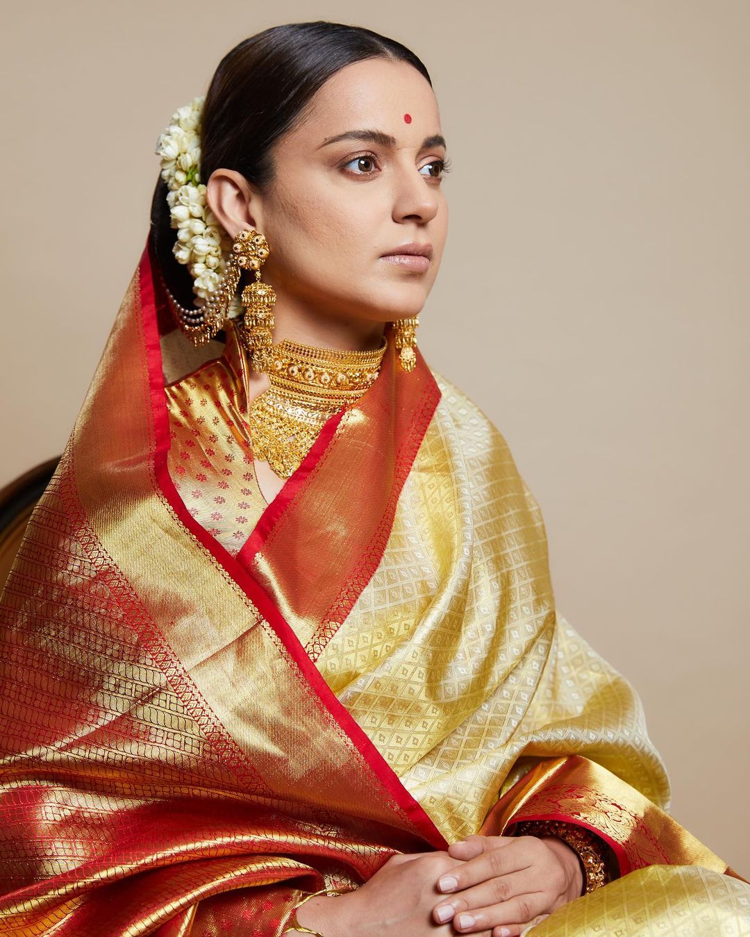 Kangana Ranaut's Banarasi saree is fab, but her blouse deserves your  attention too - India Today