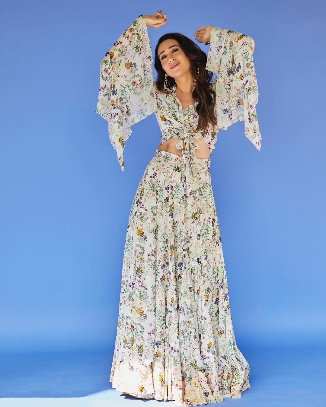 Karisma Kapoor Stuns In Blue One-Shoulder Dress, Look At Diva's Ravishing  Pictures