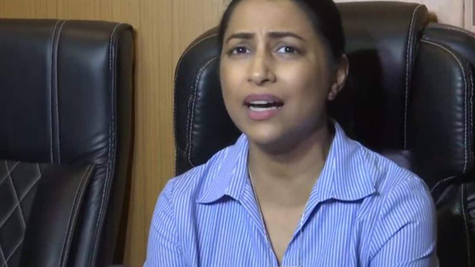 ‘Threat to Sameer Wankhede’s Life, Won’t Tolerate’: Wife Kranti Redkar Lashes Out at Nawab Malik