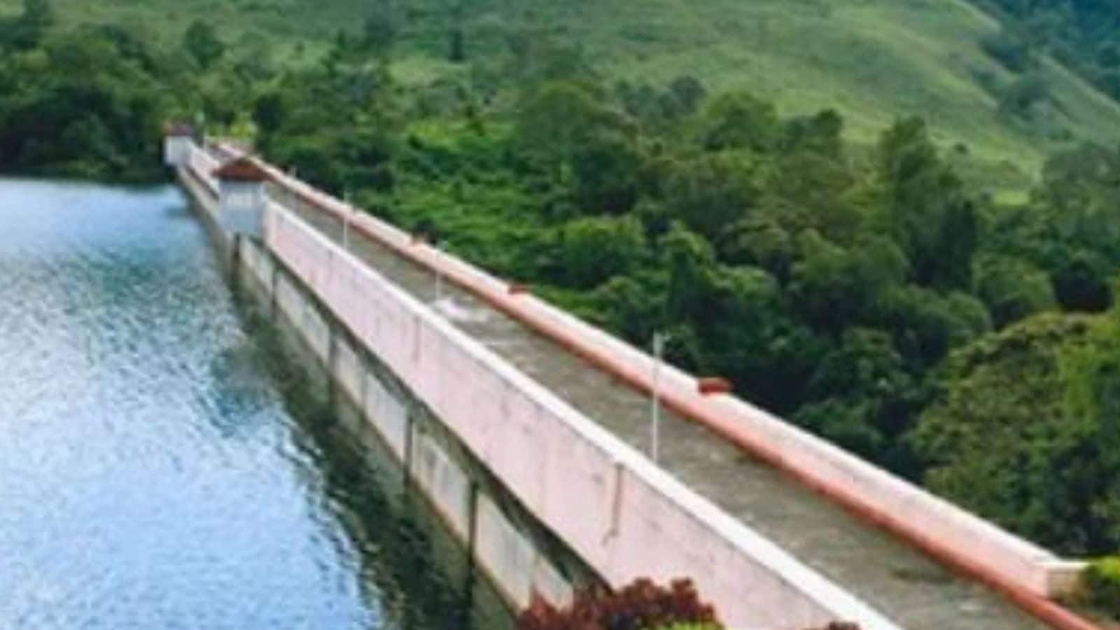 Kerala CM Asks Tamil Nadu to Draw Maximum Water from Mullaperiyar Dam as Rains May Intensify