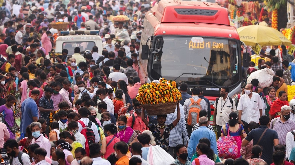 Maharashtra Shops can Remain Open Till 11 pm, Eateries & Restaurants till Midnight