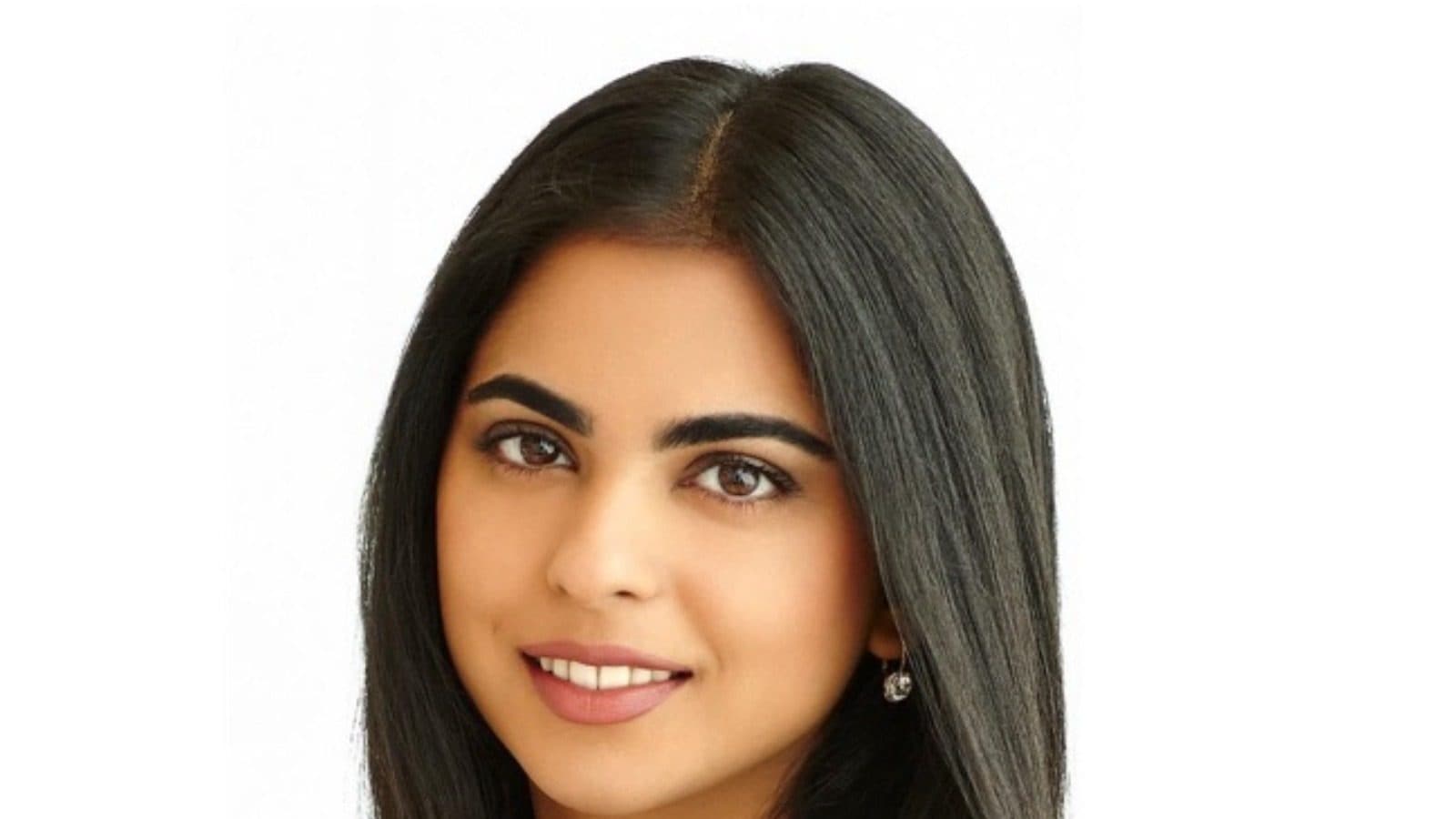 Smithsonian’s National Museum of Asian Art Names Isha Ambani On Its Board Of Trustees