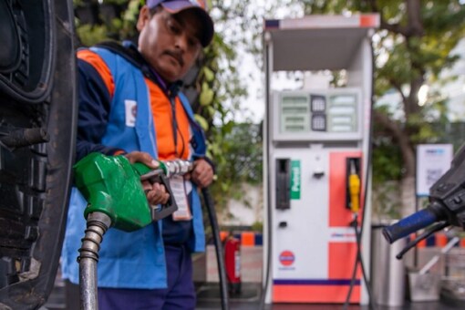 Petrol Diesel Price Today Fuel Rates Stable For 3 Weeks Check Petrol Price Here