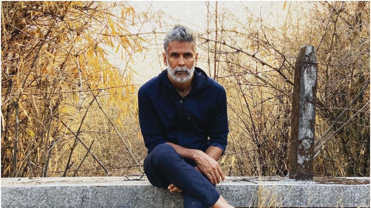 This is What Milind Soman is Playing with Every Day for 3 to 4 Minutes