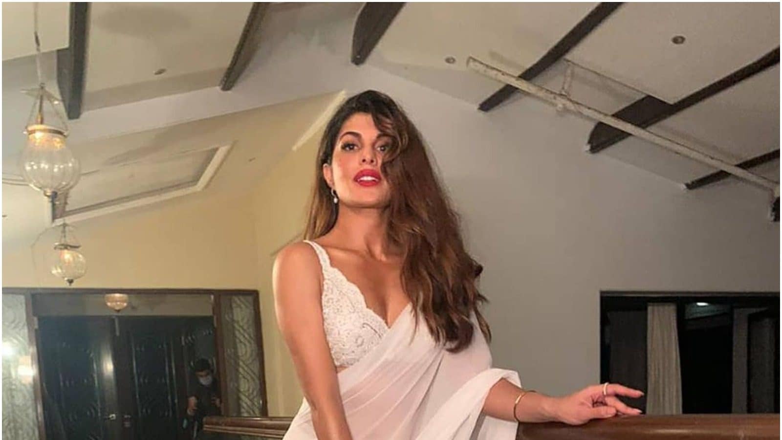bollywood actress hot photos in saree