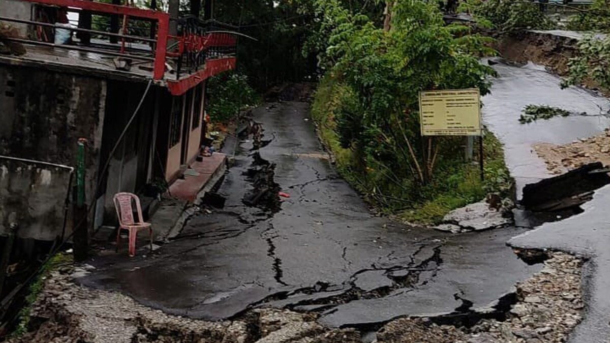 Incessant Rain Affects Normal Life, Causes Landslides in North Bengal