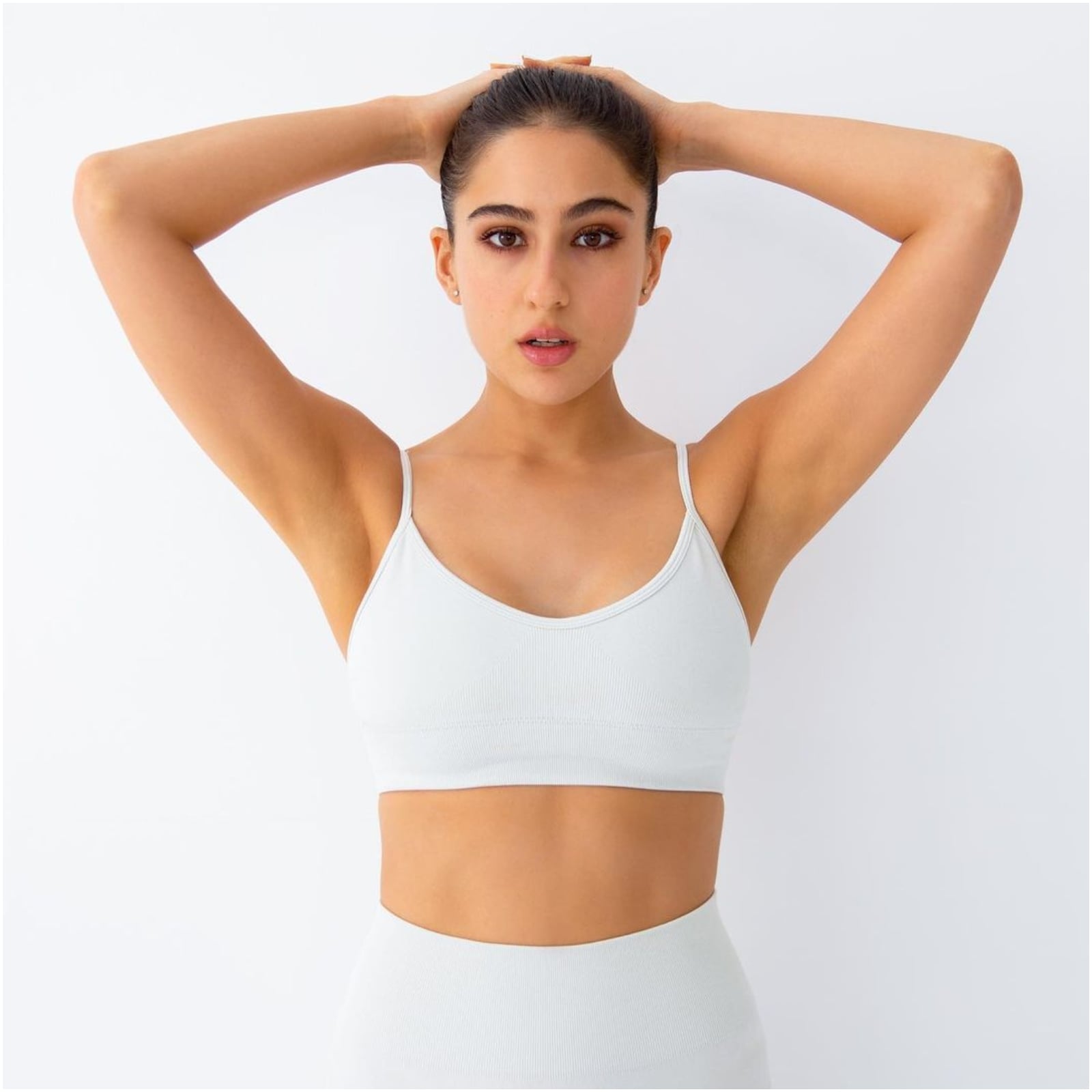 Sara Ali Khan Reveals Secret to Her Toned Legs and Abs as She Does