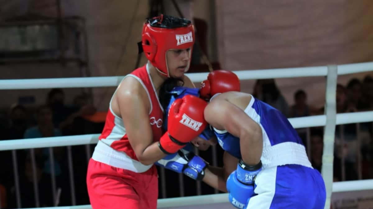 World Championships Medallist Manju Rani Begins Campaign with Easy Win