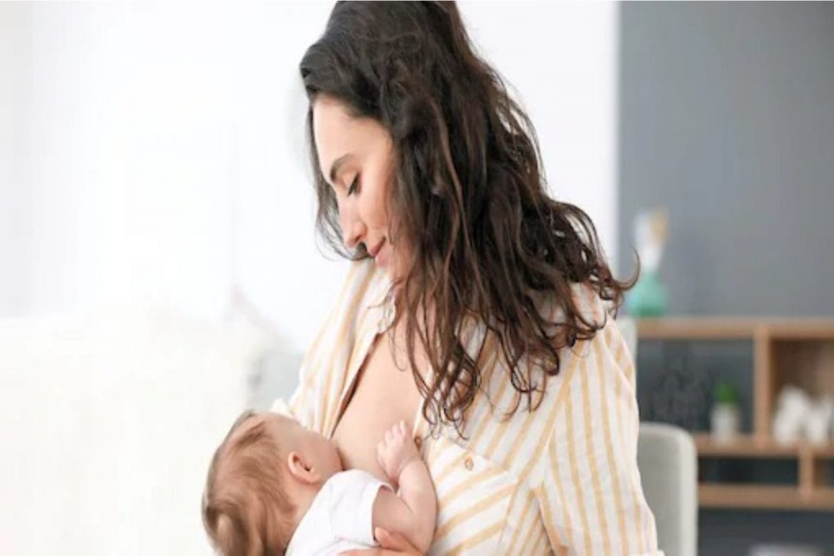 Sunny Leone Breastfeeding Videos - Stressed Because of Pain During Breastfeeding? Here's what You Can do
