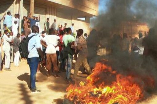 Sudan had fractured into hard-line Islamist elements, informal and formal armed forces, political parties and a plethora of groups and armed militias. (File photo: Reuters) Sudan had fractured into hard-line Islamist elements, informal and formal armed forces, political parties and a plethora of groups and armed militias. (File photo: Reuters)