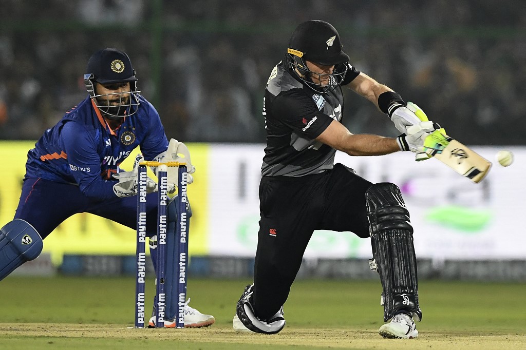  But NZ were rescued by a hundred run stand between Mark Chapman and Martin Guptill.
