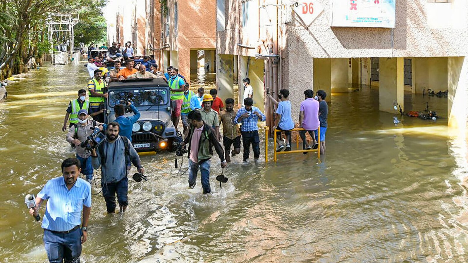 Bengaluru Rains: Waterlogging In IT Parks, Illegal Constructions Expose ...