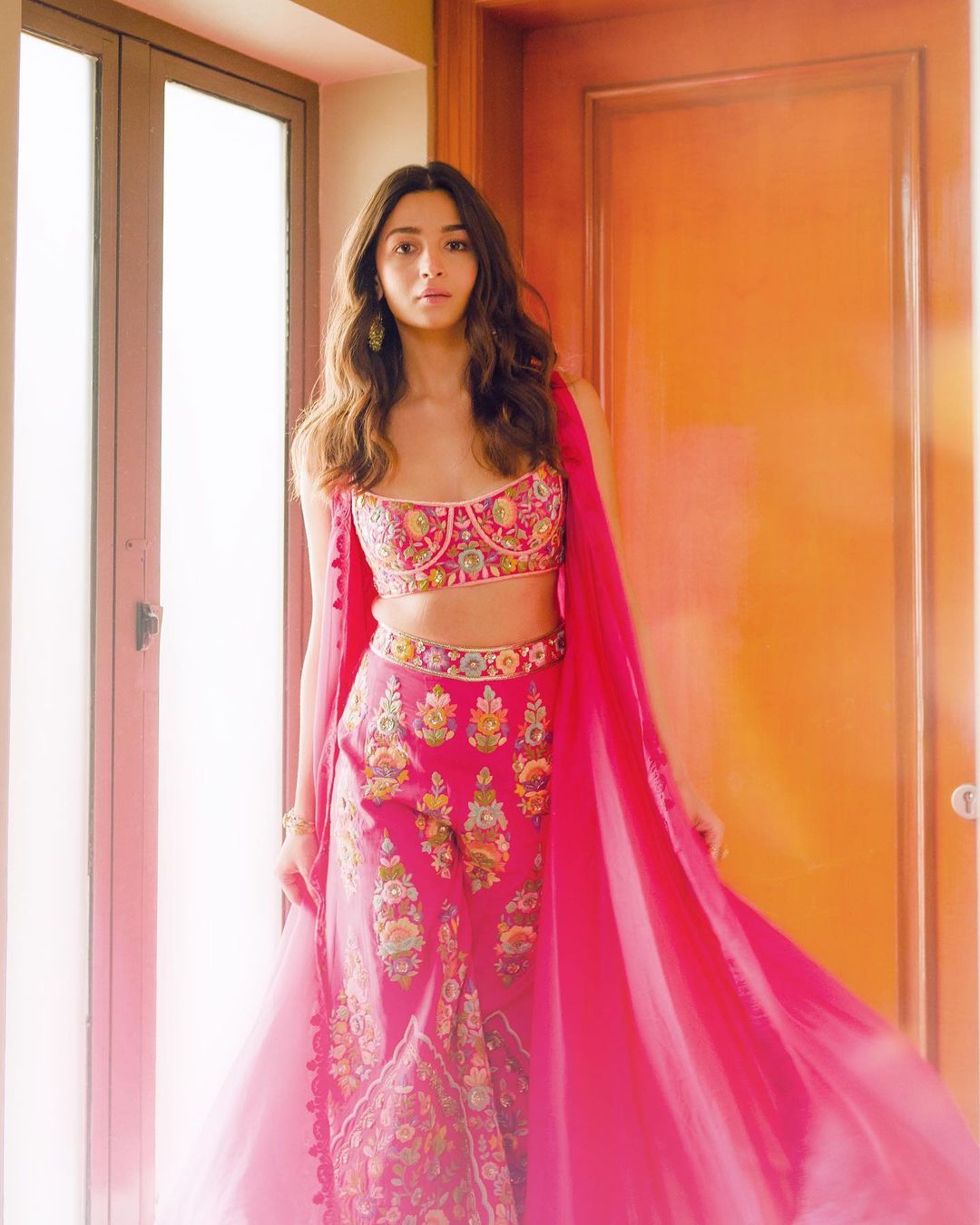 Alia Bhatt Sets Major Bridesmaid Goals With Chic And Sexy Ethnic Wear  Outfits, Take A Look - News18