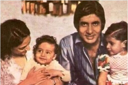 Amitabh Bachchan poses for a picture with his family in this throwback